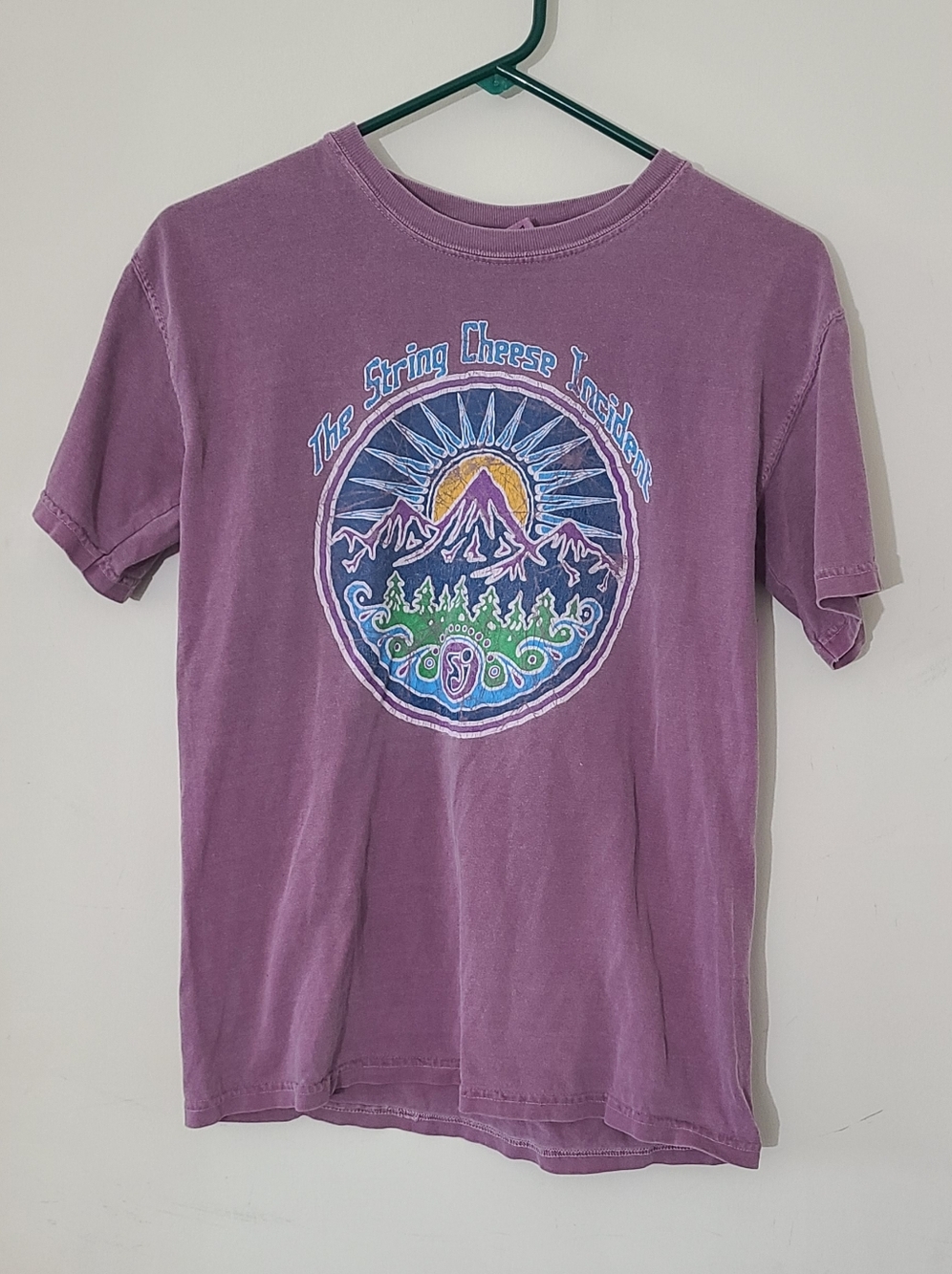 The String Cheese Incident Comfrot Colors Small T-Shirt